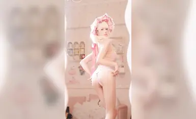 Arnab Basah Yiko - Tarian Kecil "Velvet Powder" 25.01