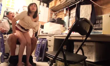 fc2-ppv-4639803 【ハーフ美人】可愛いJ。彼氏の居る職場で〇しました。中出し。色白のスレンダー巨乳。指導してあげました。