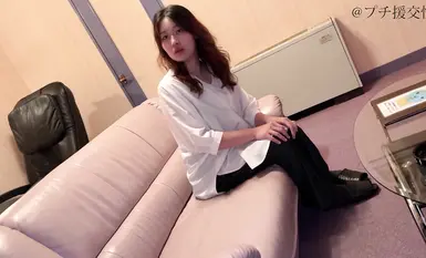 FC2-PPV-4597244_1 第三次見到住在東北部的已婚婦女時，她剛生完孩子，全身都是奶水。