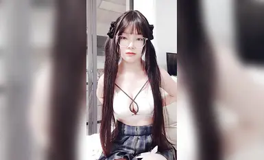 [Sản phẩm mới năm 2025] Đối thoại tuyệt vời, ngực to trong sáng và đẹp đẽ, cô gái trẻ đeo kính [栗子喵] trả tiền, âm hộ hồng với đường da mỏng, để lộ mặt khi quan hệ, thủ dâm bằng đạo cụ, trở thành một con đĩ vì tiền (2)