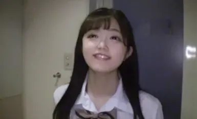 fc2-ppv-4639311 141cm啦啦隊長，18歲。她抬頭看著鏡頭，嬌小玲瓏的身軀受到猛烈的衝擊。精液量如此之多，以至於都從她狹小的陰道裡溢出來了。