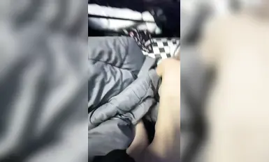 ผู้เชี่ยวชาญในการฟันเด็กสาวสุดเก่ง เทพ "ด็อกกิ้ง" ได้พบกับเด็กสาวร่างสูง 5 คน ที่ครวญครางเมื่อถูกฟันเบาๆ และรู้สึกเหมือนตัวเองบอบช้ำเมื่อถูกฟันแรงๆ