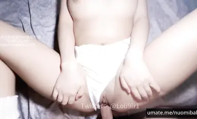 推特04年163身高天然美巨乳白虎反差女大「Nuomibaby」付費視頻，記錄從清純到淫盪的過程，被男朋友無套中出的日常③ (5)
