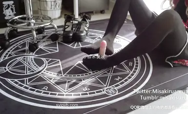 Gadis kebajikan Suzuki Misaki footjob kawalan kaki koleksi ekstasi (1)