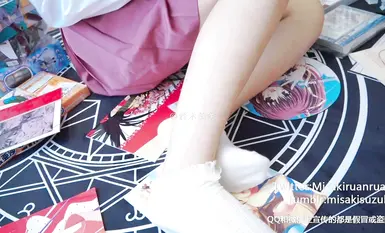 福利姬鈴木美咲 足交  足控狂喜合集 (9)