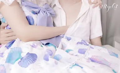 铃木美咲-洛丽塔肉丝白丝足交