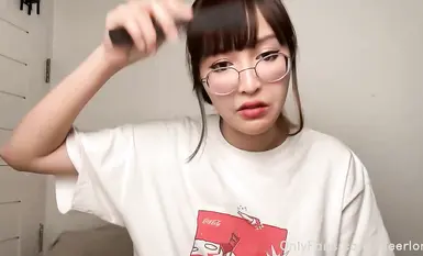 萬狼求檔OnlyFans斯文眼鏡反差小姐姐【deerlong】私拍合集,極品中的極品天生的肉便器,純情少女展現精湛口活兒口爆吞精 (2)