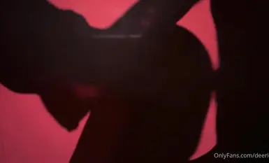 万狼求档OnlyFans斯文眼镜反差小姐姐【deerlong】私拍合集,极品中的极品天生的肉便器,纯情少女展现精湛口活儿口爆吞精(67)