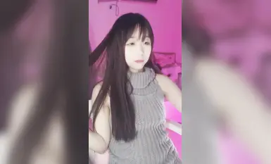 素顔を見せつける学生少女、地元の暴君にカスタマイズされ、純粋なダンススクールの美女[ロリータラム]福祉①、全裸ダンス誘惑、振動卵小道具オナニー（3）