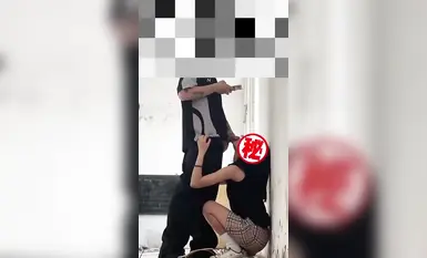 Tuan yang pakar dalam meniduri gadis-gadis muda yang terbaik, "mengajak", menjalin hubungan dengan pelajar kolej perempuan di kampus Sungguh mendebarkan dan mengujakan untuk melakukan hubungan seks secara rahsia di dalam bilik darjah yang diting