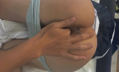 最高の若い女の子をファックすることに特化したマスター「ドッグキング」は、純粋でコケティッシュな広州の雌犬と出会い、彼女の髪をつかんで狂ったように突き刺します。彼女の体はとても良く、ファックするのはとても快適です（1）