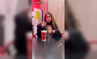 【反差母狗女m】母狗户外露出