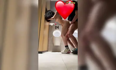 【少蘿聖體】男廁所野戰
