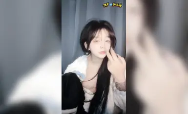 高顏值妹子下海，無套內射，自慰， 尿尿  (2)