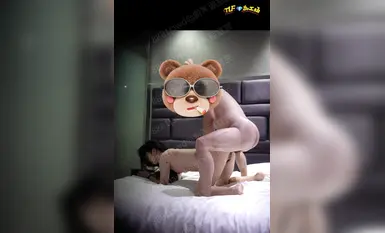 [The uncle who loves young girls 2] The girl with glasses