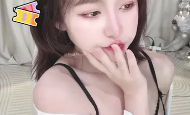 [Ang maliit na diwata na may mukha ng sanggol at malalaking suso] Babaeng diwata