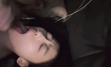 [Selebriti Internet jalang kontras bocor swafoto] Pasangan jalang kontras melakukan hubungan seks dan muka merangkap mani