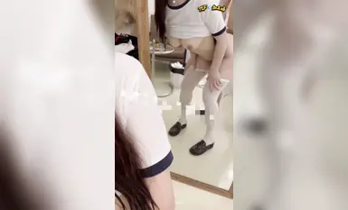 【顶级反差M妹】后入大奶