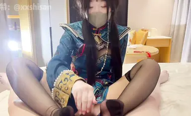 핑크홀 로리 코저 싱싱과 그녀의 아버지의 음란한 일상 "싱스산" 유링롱의 핸드잡 서비스 "너는 네가 틀렸다는 걸 알고 있니?" "우우우우, 알아!" 흰 엉덩이 뚱뚱한 퍼시가 황폐해졌다