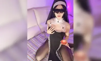 3月最新流出超高颜值绿茶主播【提莫的】高价福利视频多种制服自慰啪啪(1)