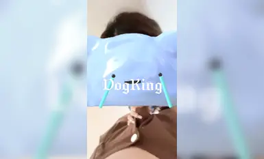 专操极品嫩妹大神『dogking』约炮叛逆舌钉妹，青春的肉体紧实饱满爆操妹小翘臀抓着头发疯狂打桩！ (1)