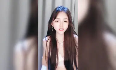 2025年3月最新，抖音網紅女神下海【小饞貓】好美啊，絕對讓你一眼愛上，真是個超級反差的極品尤物，嫩的很全脫 (3)