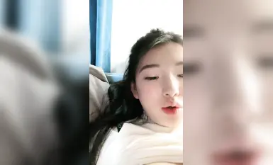 [Real face showing student girl] Customized by a rich man, beautiful school girl [sophomore girl] welfare, showing breasts in the classroom, masturbating in the dormitory, exquisite steamed bun pussy (2)