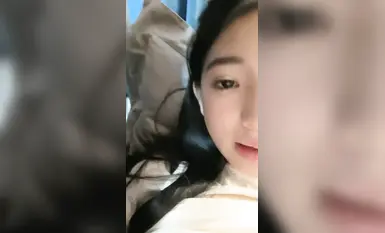 【真實露臉學生妹】土豪重金定製，高顏校花級美女【大二學妹】福利，教室課堂上露奶，宿舍露出自慰，絕品饅頭逼 (3)