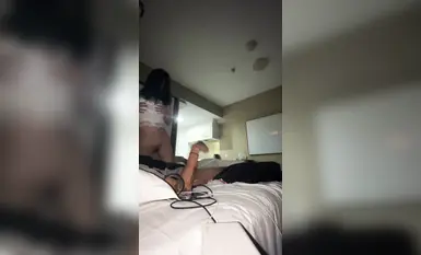 專操極品嫩妹大神『dogking』約炮合法嫩妹，奶油肌膚純欲系美少女，清純靚麗的外表下有一顆淫盪的心 [下] (1)