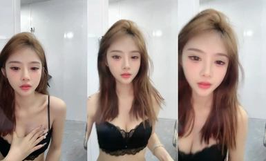 Noong 2007, ang pinakamahusay na naka-tattoo na maliit na batang babae na "Pondering Tragedy" ay nagbayad ng live na broadcast, na may hitsura na parang engkanto, ang pinakamahusay na mahabang binti, hinihimas ang kanyang mga suso at masturbate,