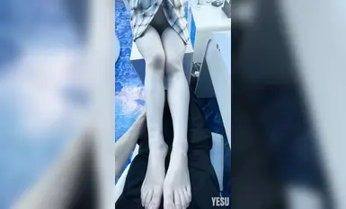 เทพแห่งเซ็กส์ผู้ยิ่งใหญ่ "เยส" ระเบิดอารมณ์และฟัคกับเทพธิดาผิวขาว ร่ำรวย และสวยงามที่ตัดกันกับเธอ แม้ภายนอกเธอจะแสร้งทำเป็นจริงจัง แต่ที่จริงแล้วเธอปรารถนาให้ไอ้จู๋ใหญ่ฟัคและถูกสาวน้อยข่มขืนและอับอายขายหน้า① (1)