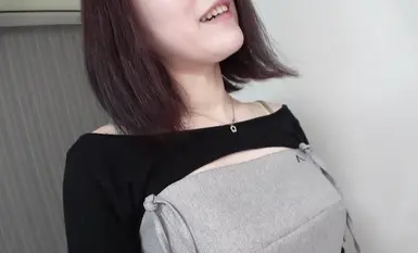 fc2-ppv-4655305 9日まで1190pt!!　初撮り※陰毛ありJD白肌美女の小遣いカセぎ　外人巨根で膣奥まで高速ピストンぶっ壊し「ダメ!!!」あヘ顔中出し