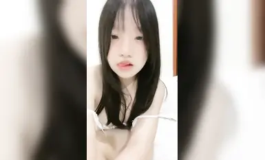 【00後学費稼ぎ】白虎娘小道具狂い挿入～人にも白汁出させる（1）