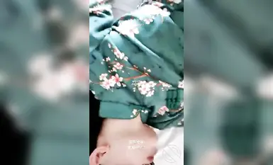 海角亂倫大神【shsjsjssnn】『與親姐和漂亮表姐的瘋狂亂倫』收費合集，穿上空姐制服 嘗試姐姐的後庭 射在姐姐嘴裡！ (2)