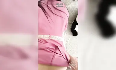 海角亂倫大神【shsjsjssnn】『與親姐和漂亮表姐的瘋狂亂倫』收費合集，穿上空姐制服 嘗試姐姐的後庭 射在姐姐嘴裡！ (20)