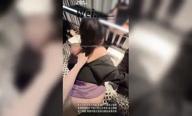 Twitter กล้ามโตควยใหญ่เกี่ยวกับ Liang Dashen อาจารย์ฝึก BDSM "Mr. Wei" ตลาด KTV ขนาดใหญ่ในแผ่นดินใหญ่ ทำให้เทพธิดาหนังสือปกแดงเมาและลากเธอเข้าห้องน้ำเพื่อมีเซ็กส์ เพื่อนๆ ของเธอกำลังร้องเพลงอยู่ข้างนอก