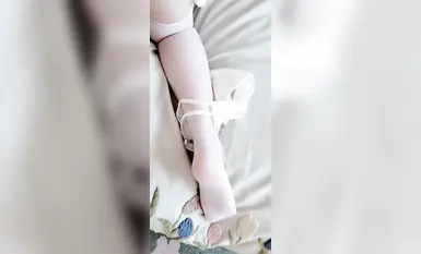 키가 9개나 되고 몸매도 완벽한 여자가 스폰서와 관계를 맺고 성관계를 갖도록 훈련을 받았습니다. 그녀는 아름답고 무적의 몸매를 가지고 있어요. 그녀는 가난한 이들의 여신이자 부자들의 정자 항아리인 최고의 대조적인 여자예요! 이전 (1)