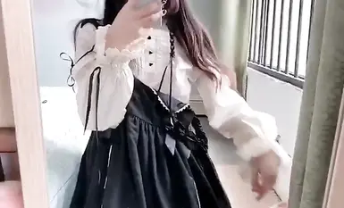 [เยาวชนผู้ไม่มีวันพ่ายแพ้] สาวน้อยสุดฮอตบน Twitter, TikTok สาวสายลมโพธิสัตว์ [tongtong_22] สวัสดิการ เต้นเปลือย สำเร็จความใคร่ (2)