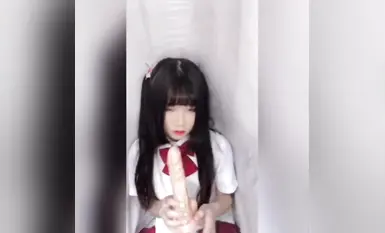 【青春无敌】推特人气嫩妹，抖音风女菩萨【tongtong_22】福利，裸舞自慰啪啪(3)