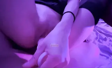 不是丸子-百褶裙吊带黑丝