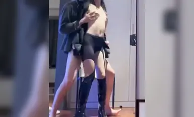 極品身材大長腿反差學姐，酒店開房被調教成一條小母狗(2)