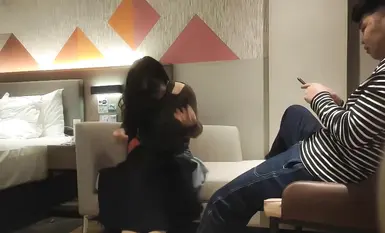 夜知性美人妻，雖不是女神，但也風情萬種，嫵媚淫盪，浪叫不止真是男人榨汁機