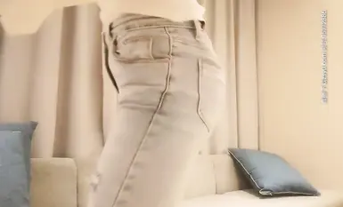 约了个极品颜值白衣美乳妹子，很好玩会配合，舔弄抽插猛操上位骑乘呻吟