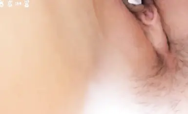 卡哇伊蘿莉小甜妹『賽高淋醬』勾人小妖精想被大雞巴爸爸無套爆炒，小穴穴被灌滿爸爸精液 上