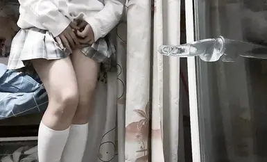 巨乳で美形の女子大生が【リトルタンク】のアヘ顔見せつけ寮内でオナニー、野外露出、飲尿、パパ活電話しまくり！美しい女子高生はプライベートでは全く違っていて、露出狂でセックス中毒の雌犬です（1）