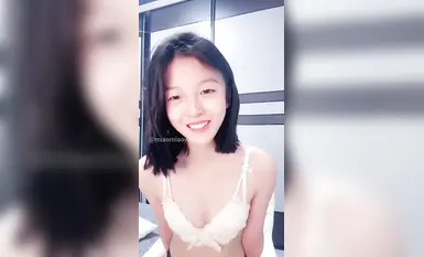 新人主播  超級粉嫩的校花級主播源源 舌釘口交 剛下海就跪在馬桶上被操，道具調教，胸推，舌釘小嘴性感口交，各種姿勢爆操 (34)