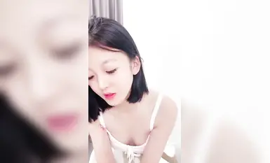 New anchor super pink school beauty anchor Yuanyuan tongue stud blowjob just entered the sea and kneeled on the toilet to be fucked, props training, breast push, tongue stud small mouth sexy blowjob, various postures explosion (43)