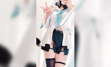 極品粉嫩coser，足交假雞巴，騎乘自慰粉嫩蜜穴，各種cos服裝滿足你的性幻想 (17)