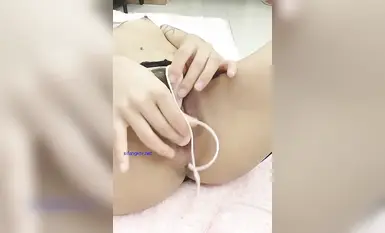 Na-customize ng lokal na tyrant ang pinakamahusay na high-value black silk young woman, ang bathing estrus props large-scale masturbation (9)