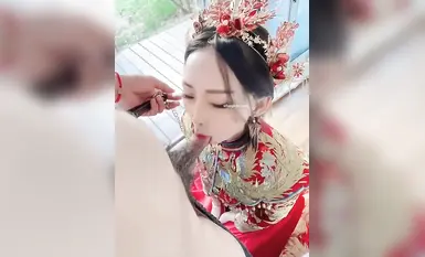 [Lewd Wedding Bitch Bride] Sa araw ng kasal, lumapit ang dating nobyo para hubarin ang damit-pangkasal at pinasok ang puting damit-pangkasal para maglingkod sa iba nang malaswa. Ang pagiging nilabag ng iba ay magpapaalala sa iyo ng hitsura niya noong naka
